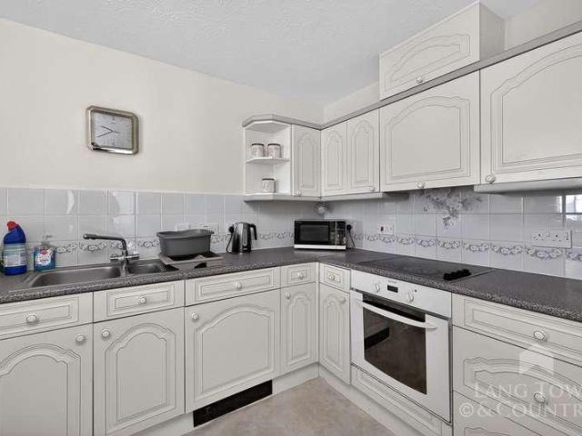 Flat for sale in West Hoe, Mount Wise