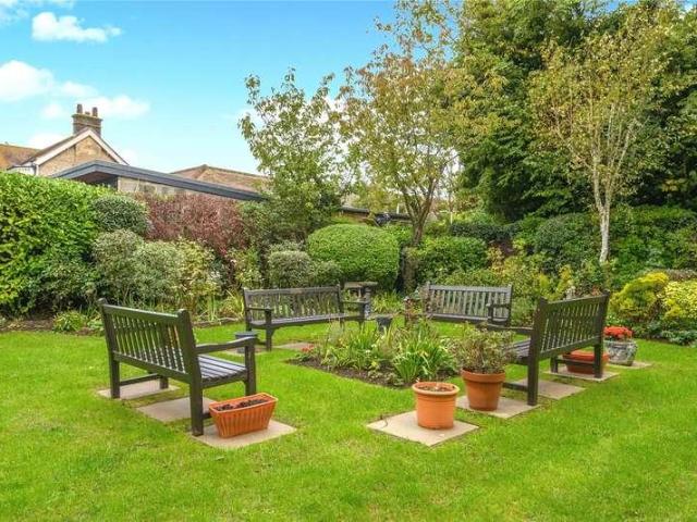 Flat for sale in North Shoebury, Alton Barnes