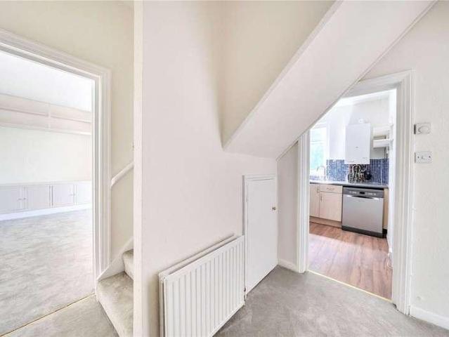 Flat for sale in Muswell Hill, Greater London