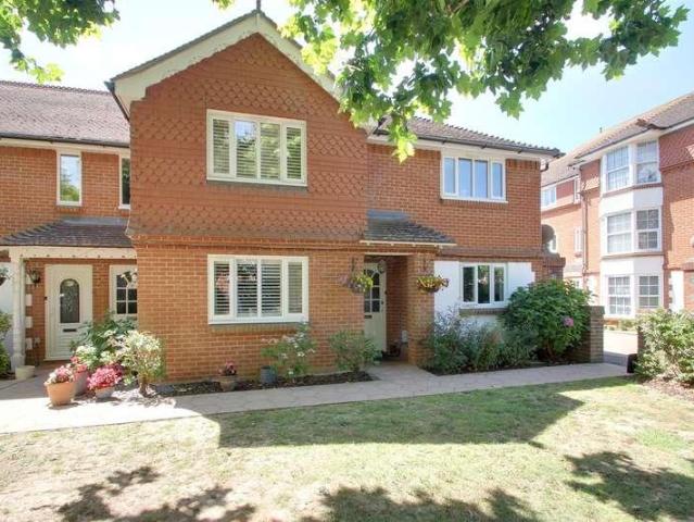 Flat for sale in West Worthing, Worthing