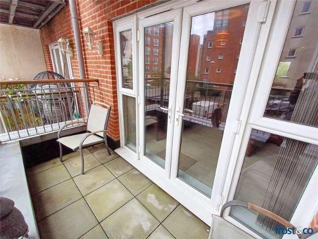 Flat for sale in Poole