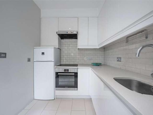 Flat for sale in Kensal Town, Maida Vale