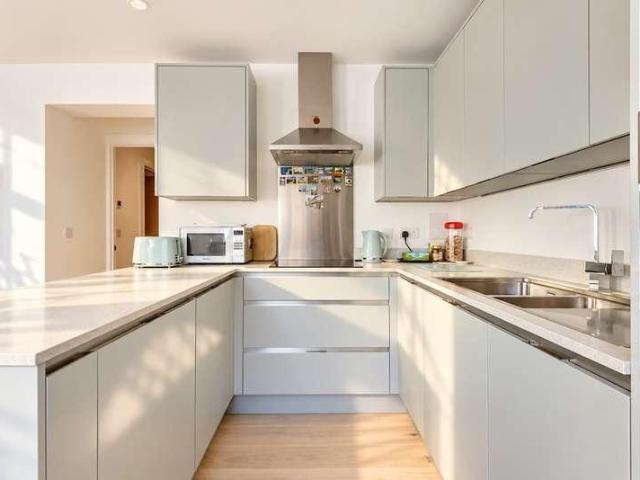 Flat for sale in Warden Hill, Cheltenham