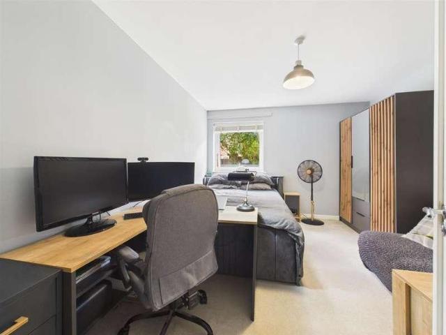 Flat for sale in Ickenham, Greater London
