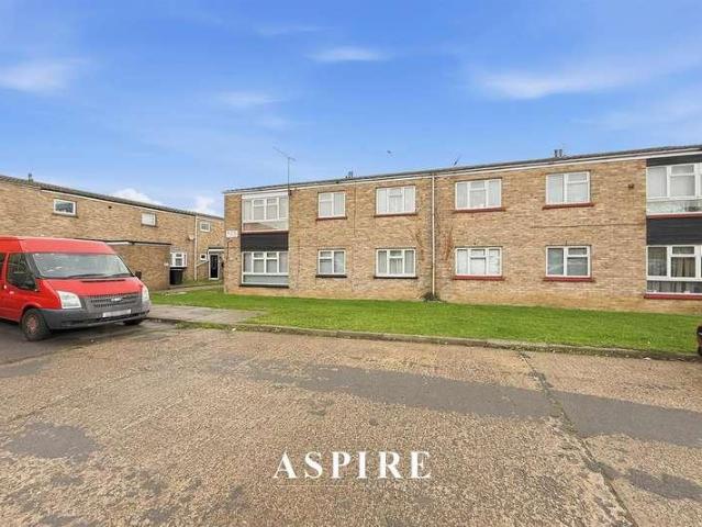 Flat for sale in Essex