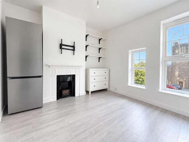 Flat for sale in Avonmouth, Bristol
