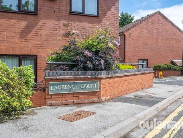 Flat for sale in Northfield, West Midlands