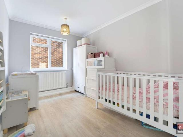 Flat for sale in Lower Halliford, Surrey