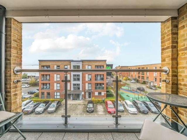 Flat for sale in London Borough of Hillingdon, Greater London