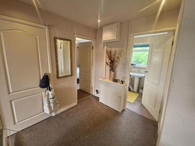 Flat for sale in Liverpool, Kennessee Green