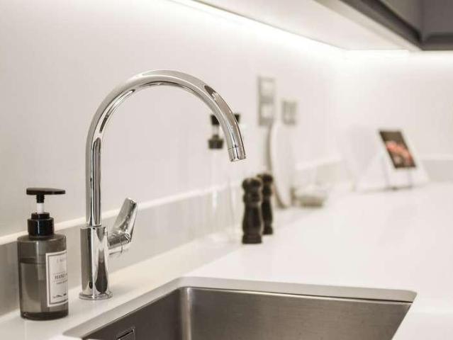 Flat for sale in Oval, Greater London