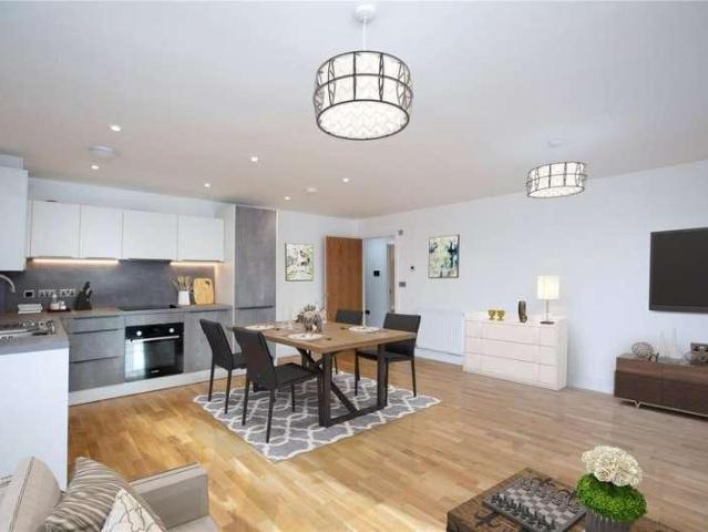 Flat for sale in Felixstowe, Eastbridge