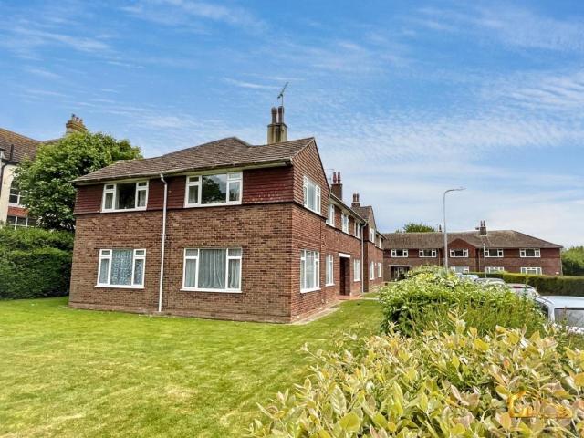 Flat for sale in Old Town, Heathlands