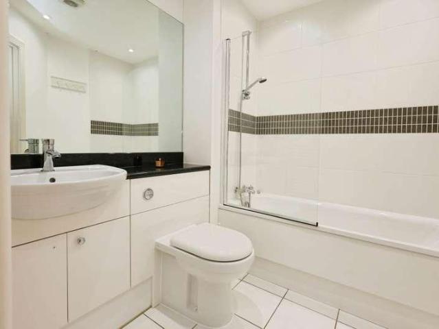 Flat for sale in Spital, Bromborough