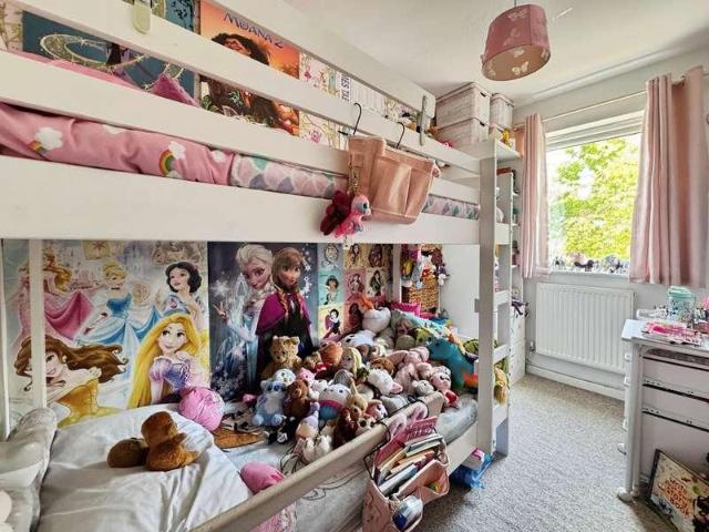 Flat for sale in Hanworth, Bracknell