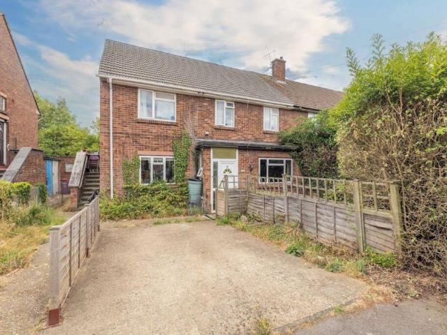 Flat for sale in Slough