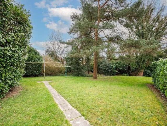 Flat for sale in Cross In Hand, East Sussex