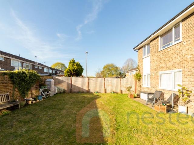 Flat for sale in Broadwater, Shephall