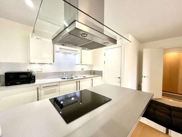 Flat for sale in City Centre, Georgia