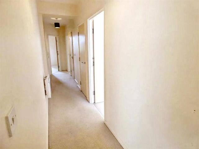 Flat for sale in Anglesey, Beamhurst