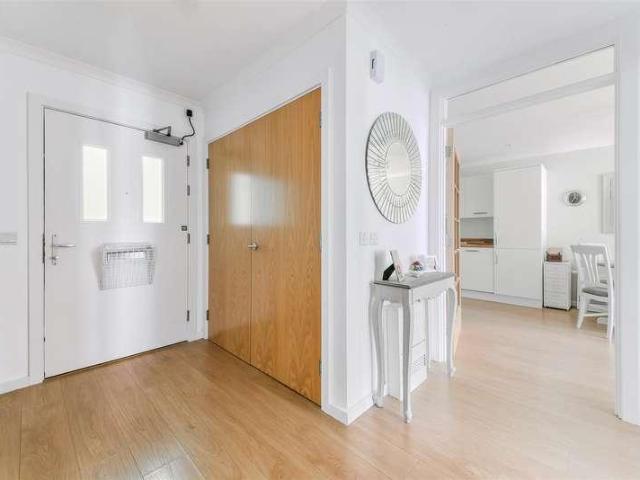 Flat for sale in Greater London