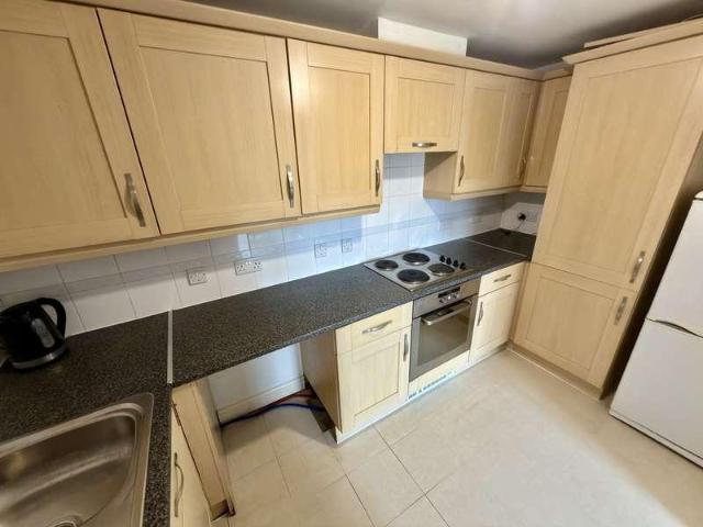 Flat for sale in Key Street, Suffolk