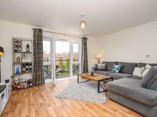Flat for sale in Blackhills, Surrey
