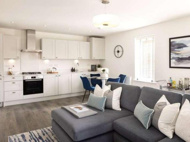 Flat for sale in Buckler's Park, Crowthorne