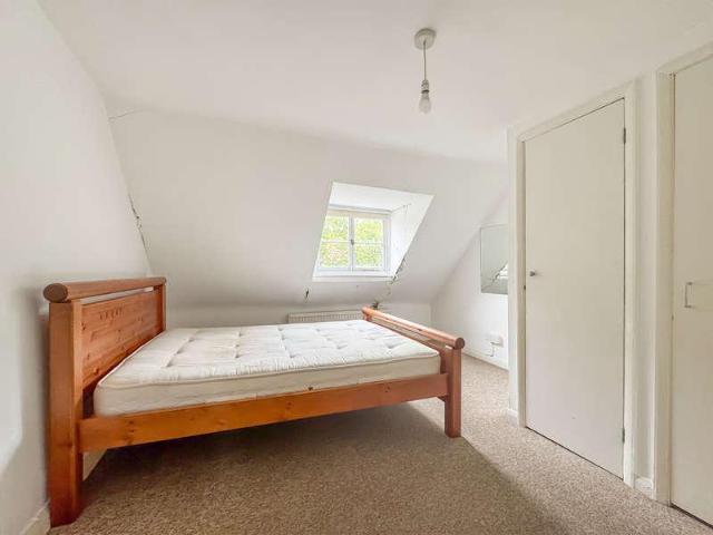 Flat for sale in Chedburgh, Suffolk