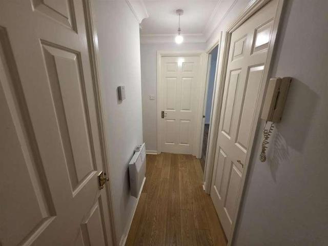 Flat for sale in Georgia, Greater Manchester