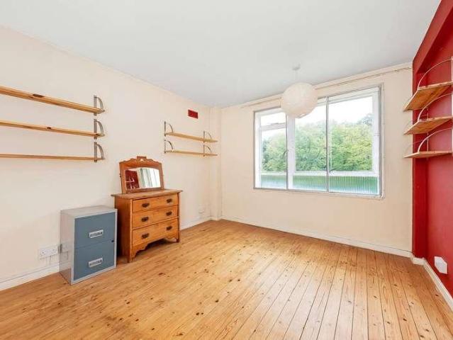 Flat for sale in Greater London