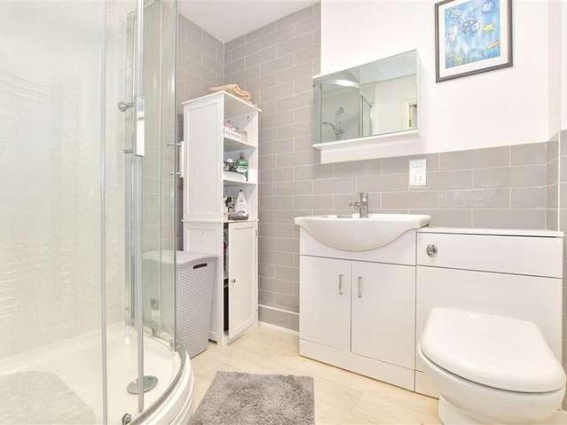 Flat for sale in Three Bridges, Glynde