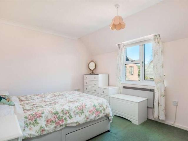 Flat for sale in Evershot, Oxfordshire