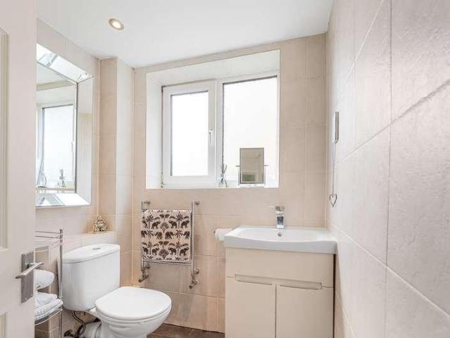 Flat for sale in Lower Halliford, Surrey