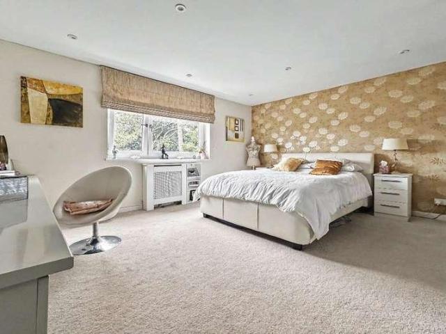Flat for sale in West Cliff, Bournemouth