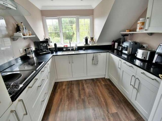 Flat for sale in Tricketts Cross, Ferndown