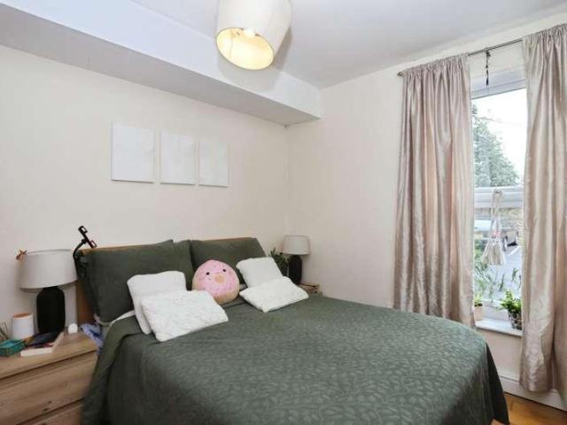 Flat for sale in Ewens Farm, Golden Valley