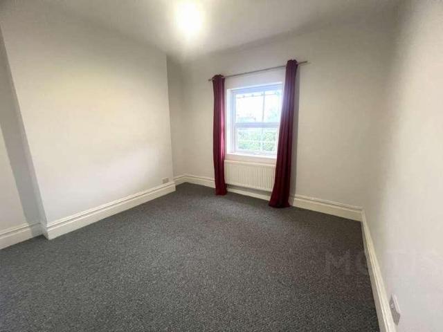 Flat for sale in Folkestone, Lynwood