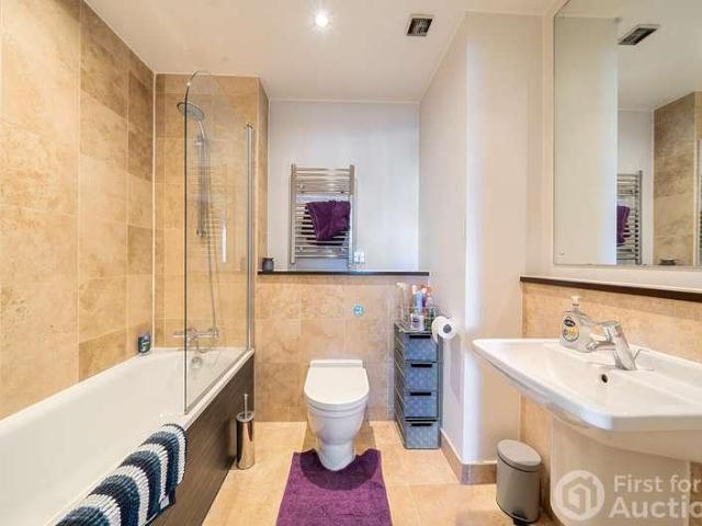 Flat for sale in Salford, Greater Manchester