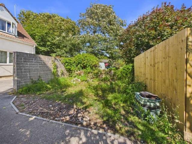 Flat for sale in Weston-super-mare, North Somerset
