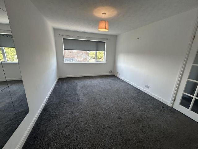 Flat for sale in Killingworth, Camperdown