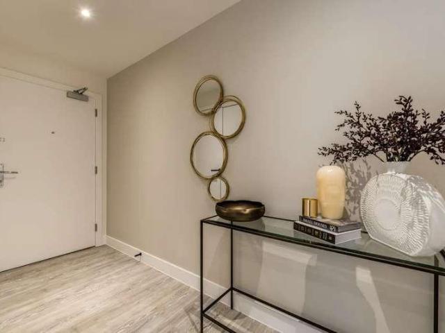 Flat for sale in London Borough of Hounslow, Strand