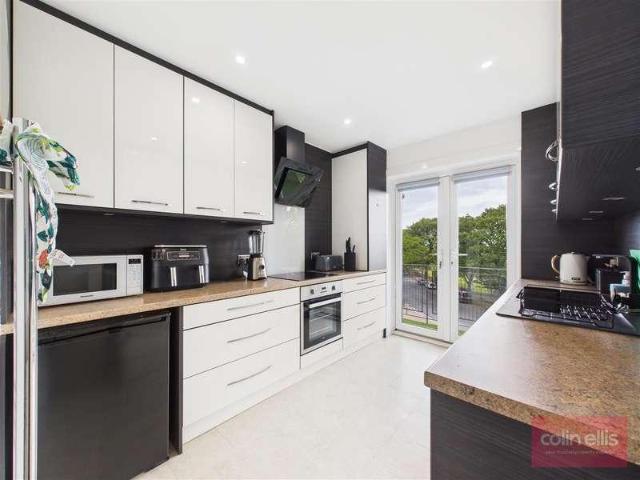Flat for sale in Barrowcliff, Kepwick