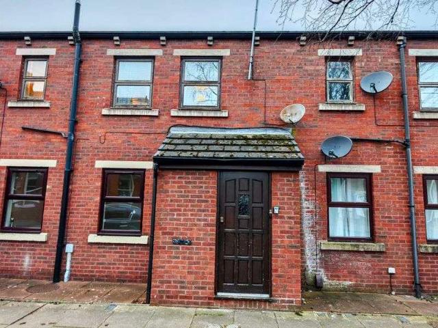Flat for sale in Upperby