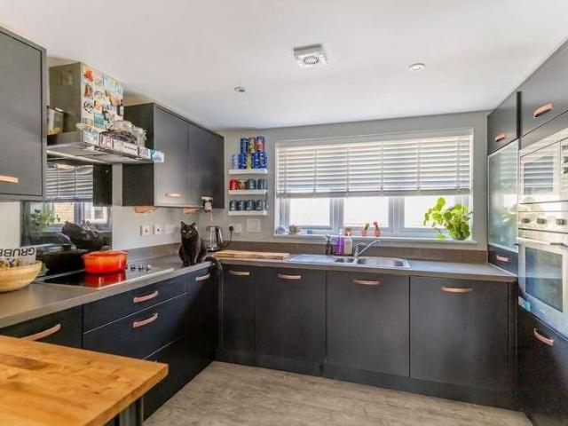 Flat for sale in St. Paul Malmesbury Without, Wiltshire