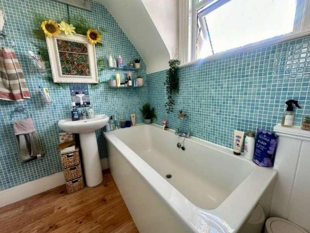 Flat for sale in Folkestone