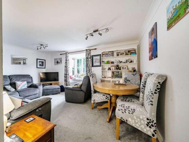 Flat for sale in Castle Cary, Somerset
