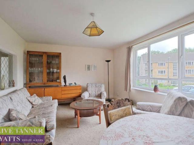 Flat for sale in Yardley Wood, Birmingham