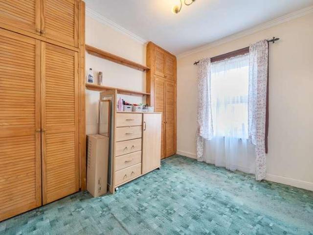 Flat for sale in Leytonstone, Greater London