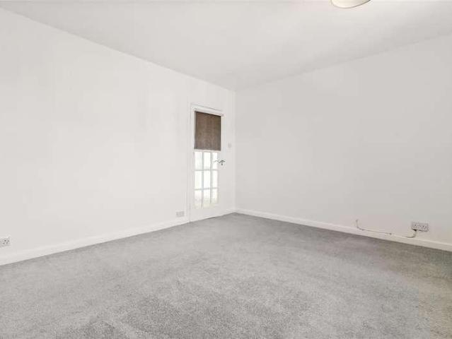 Flat for sale in West Worthing, Worthing
